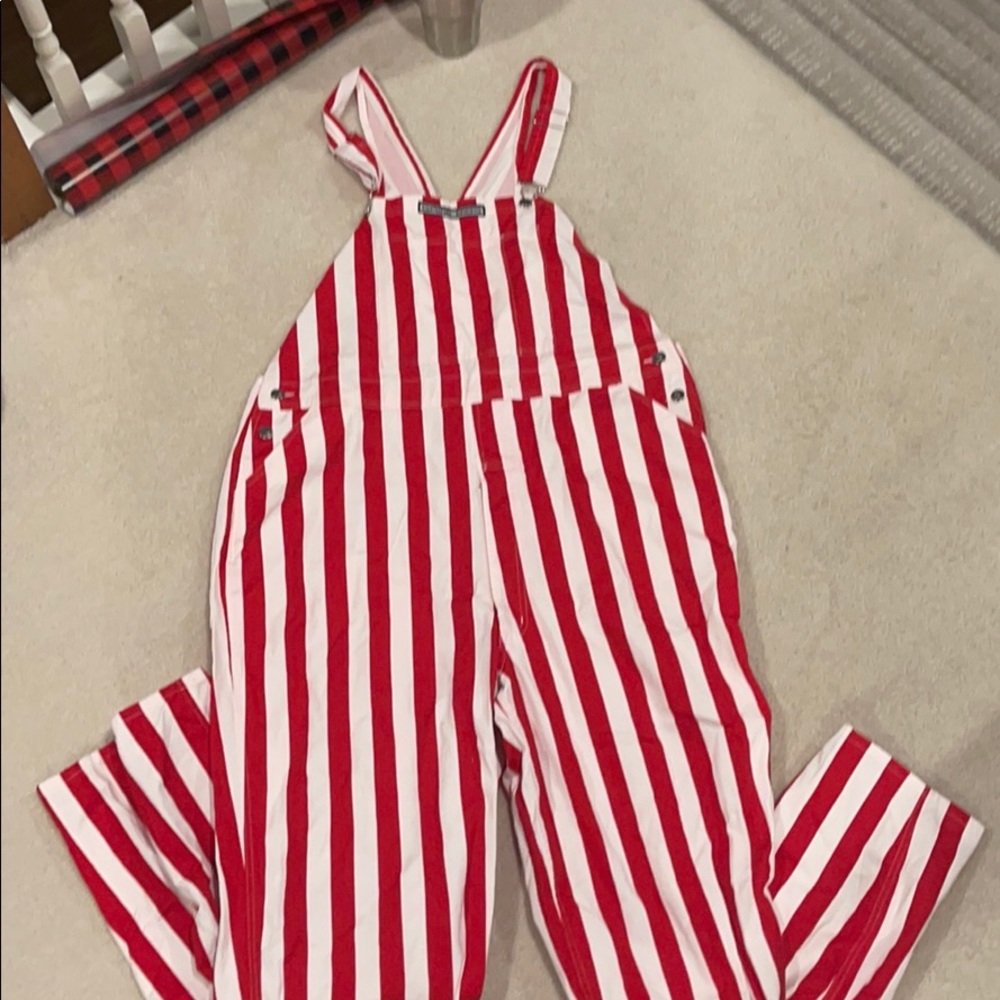 Red and White game day bibs